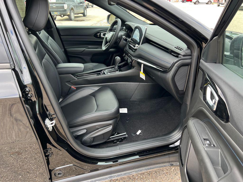 new 2026 Jeep Compass car, priced at $32,067