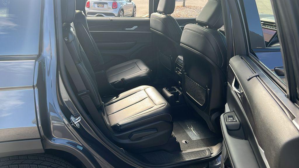 new 2025 Jeep Grand Cherokee L car, priced at $46,822