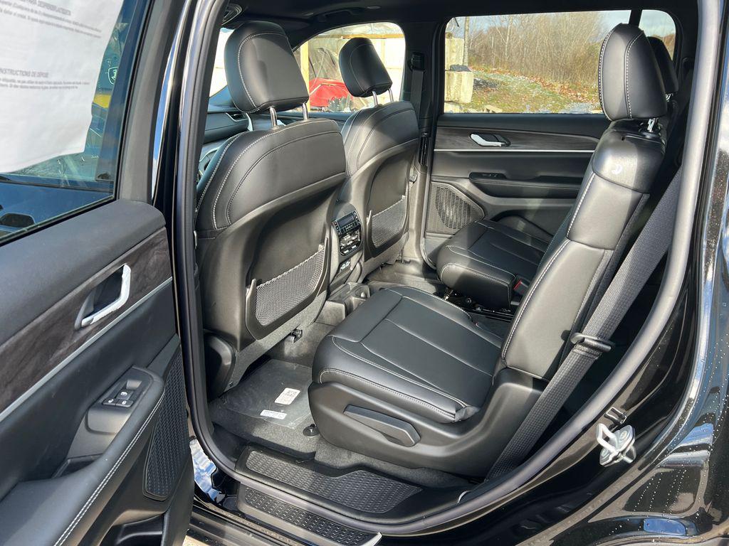 new 2025 Jeep Grand Cherokee L car, priced at $49,357