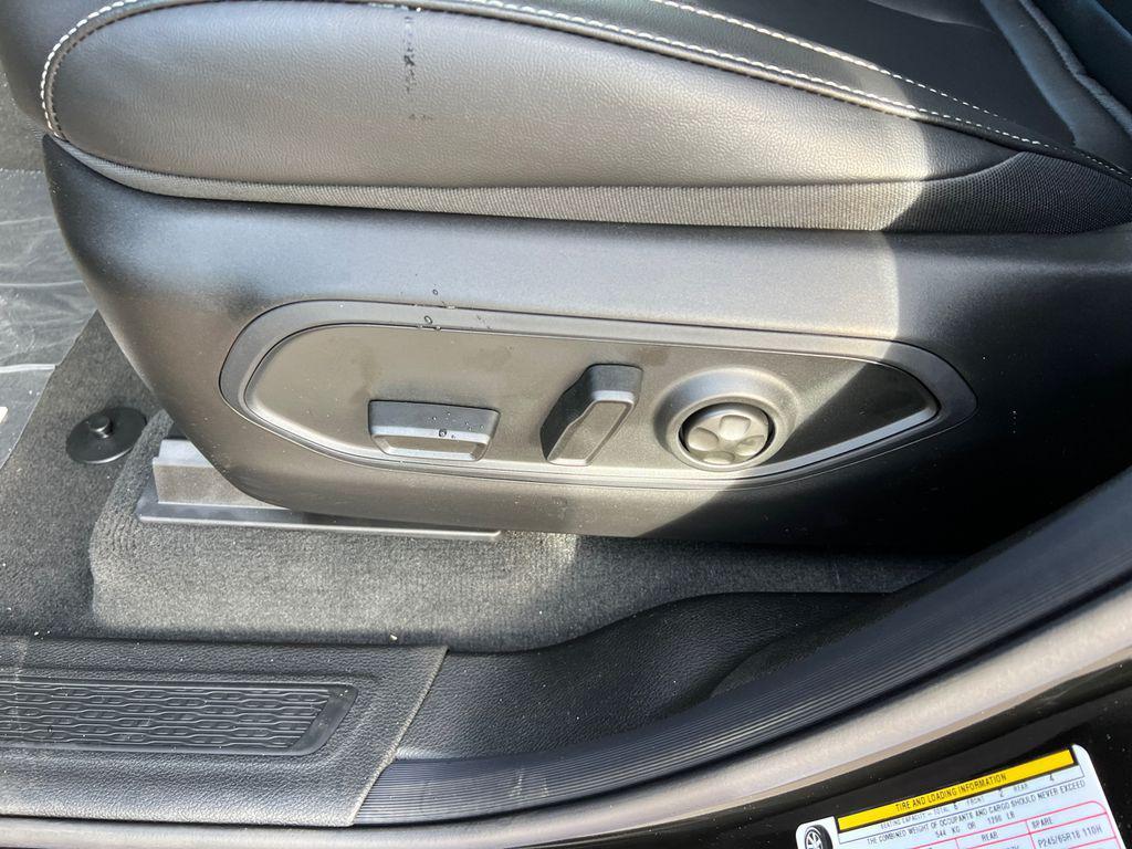 new 2025 Jeep Grand Cherokee L car, priced at $49,357