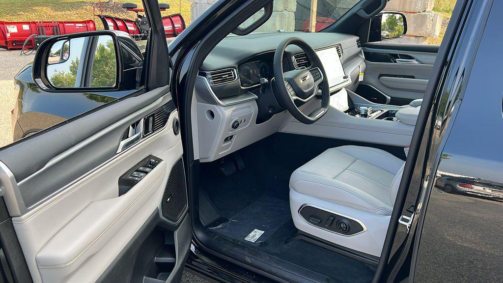 new 2025 Jeep Wagoneer L car, priced at $69,795