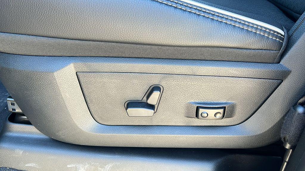 new 2025 Ram 2500 car, priced at $71,930