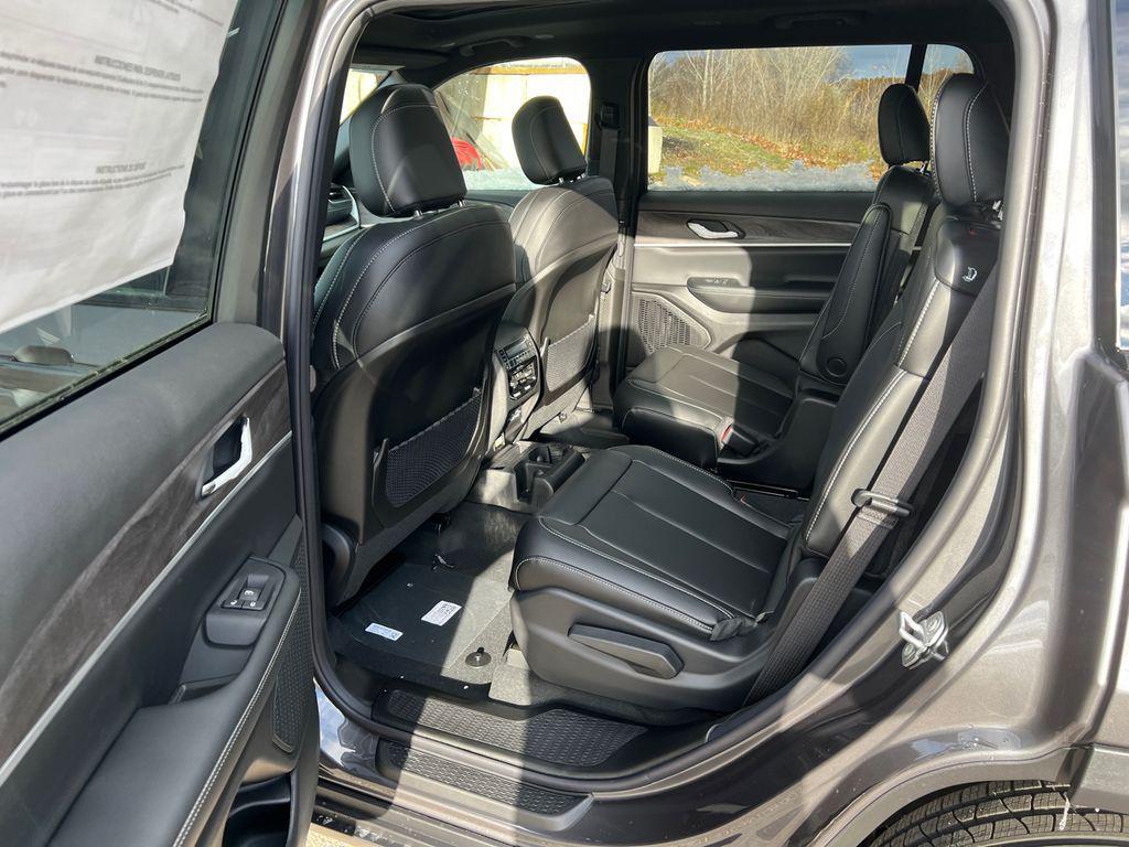 new 2025 Jeep Grand Cherokee L car, priced at $48,505