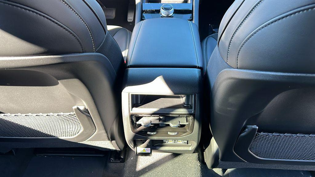 new 2025 Jeep Grand Cherokee car, priced at $39,873