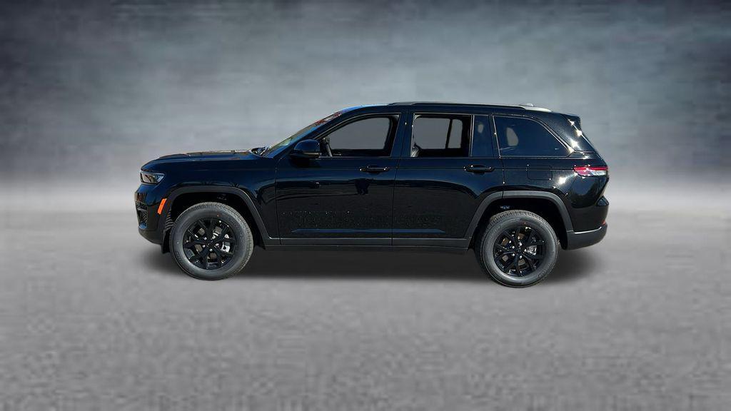 new 2025 Jeep Grand Cherokee car, priced at $39,873