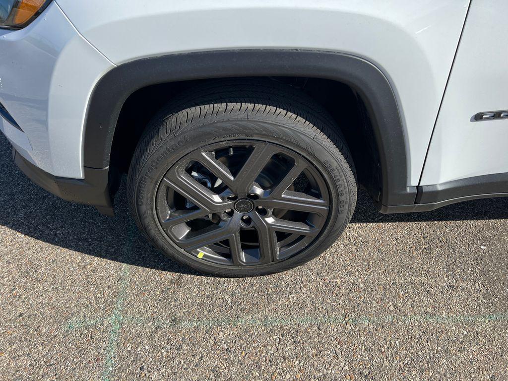 new 2026 Jeep Compass car, priced at $31,880