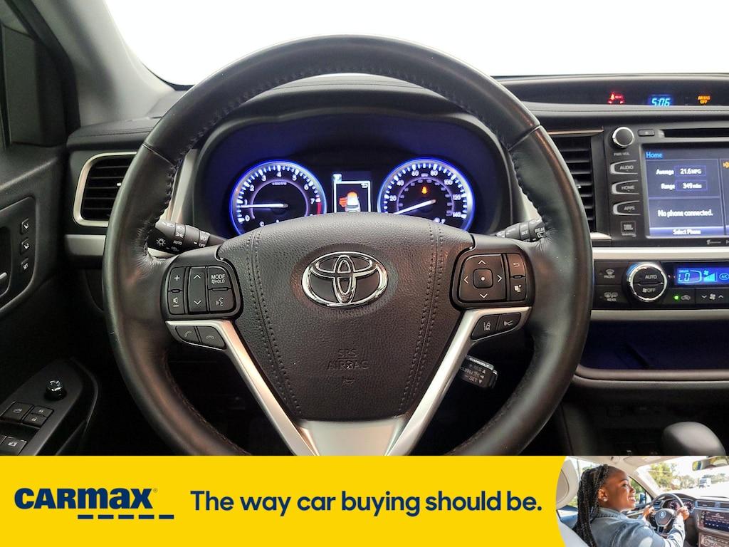 used 2019 Toyota Highlander car, priced at $33,998
