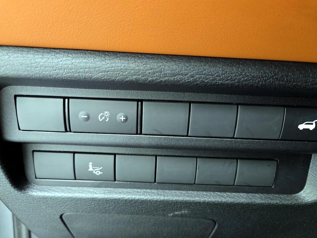 used 2023 Mitsubishi Outlander car, priced at $30,998