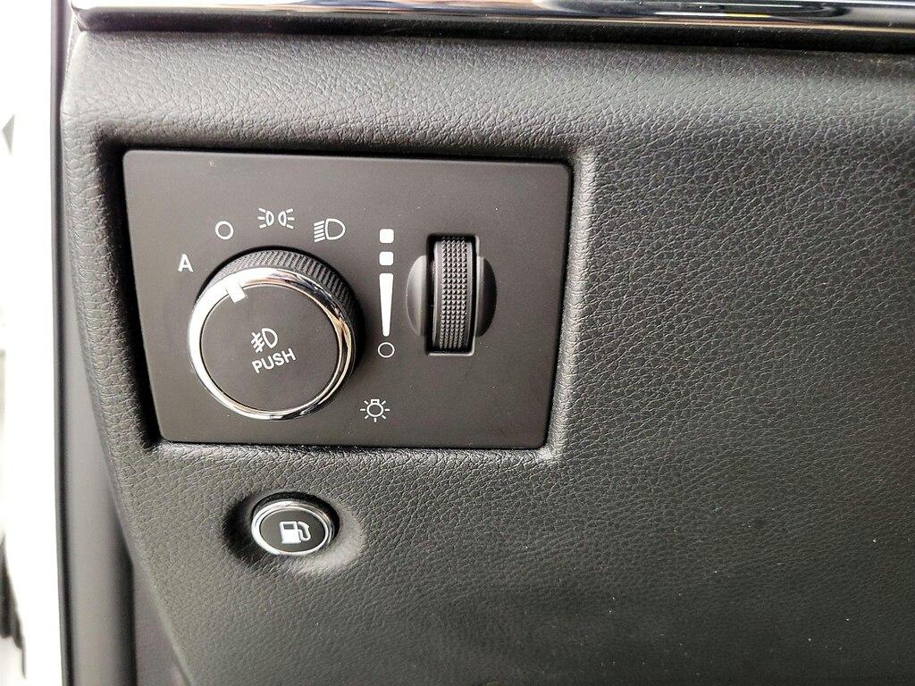 used 2015 Jeep Grand Cherokee car, priced at $16,998