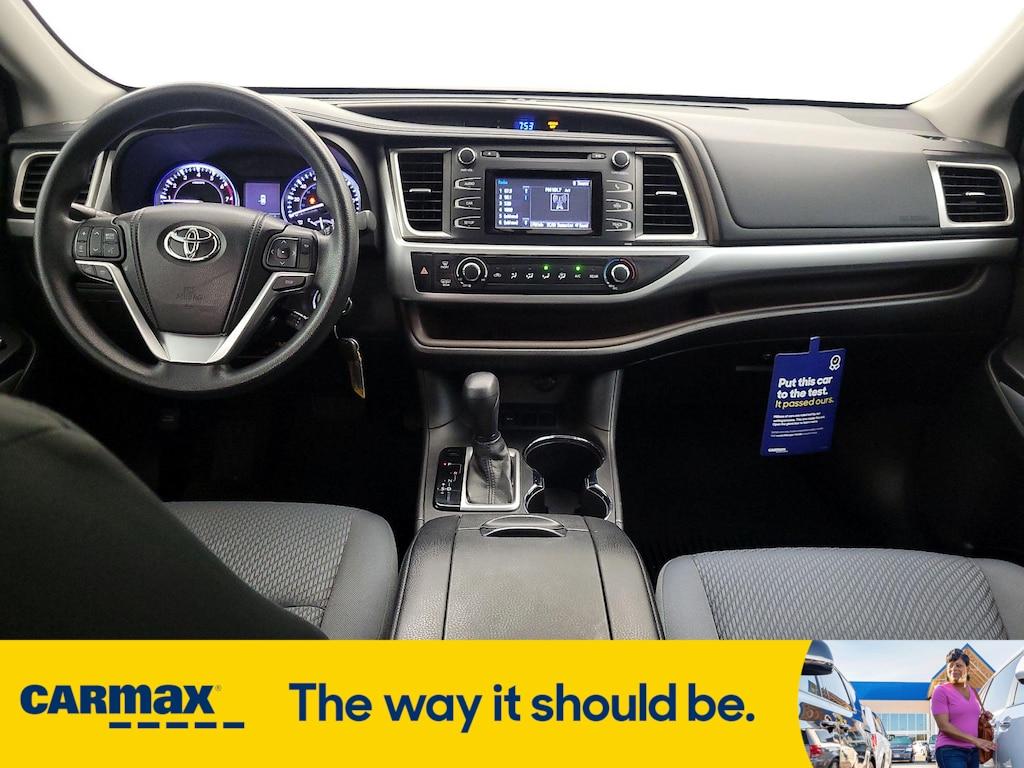 used 2014 Toyota Highlander car, priced at $16,998