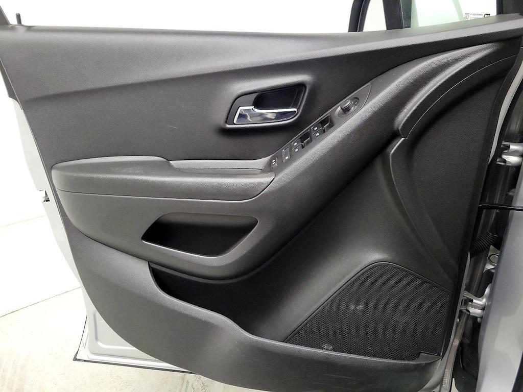 used 2021 Chevrolet Trax car, priced at $16,998