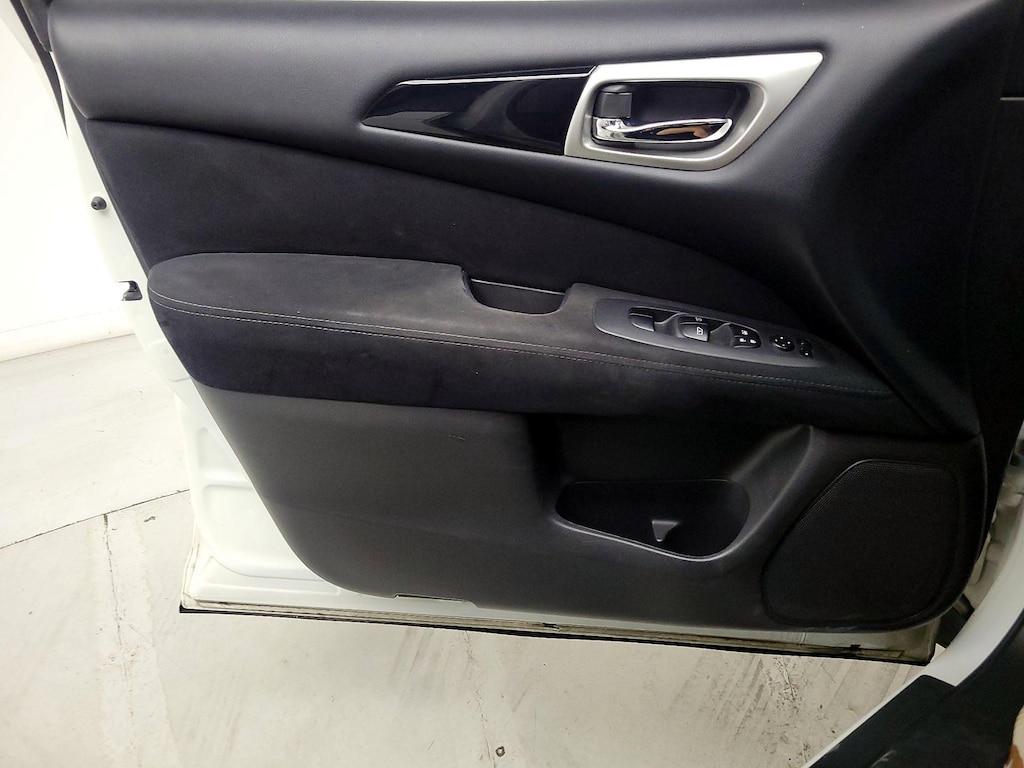 used 2014 Nissan Pathfinder car, priced at $16,998