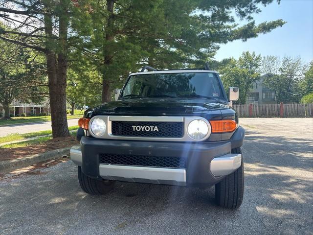 used 2007 Toyota FJ Cruiser car, priced at $10,500