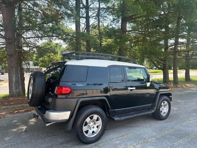 used 2007 Toyota FJ Cruiser car, priced at $10,500