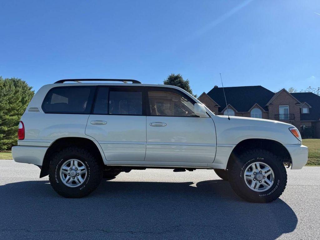 used 2000 Lexus LX 470 car, priced at $14,995
