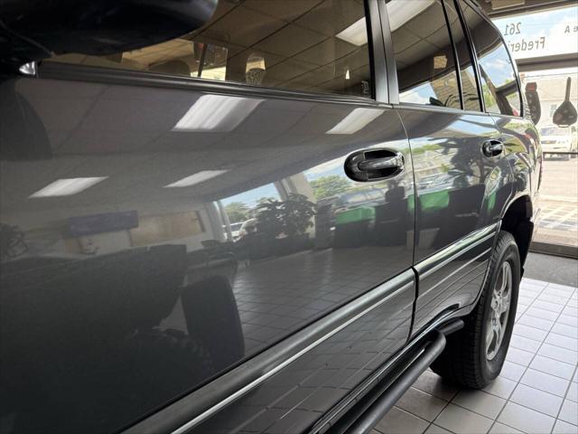 used 2003 Lexus LX 470 car