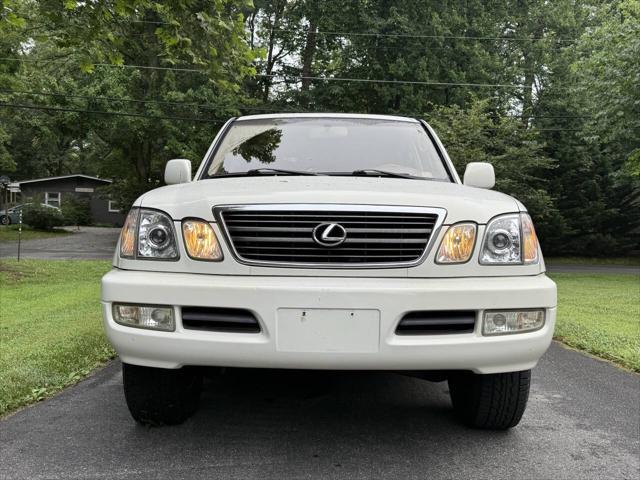 used 2001 Lexus LX 470 car, priced at $17,990