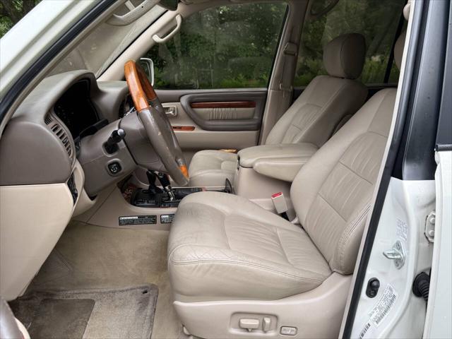 used 2001 Lexus LX 470 car, priced at $17,990