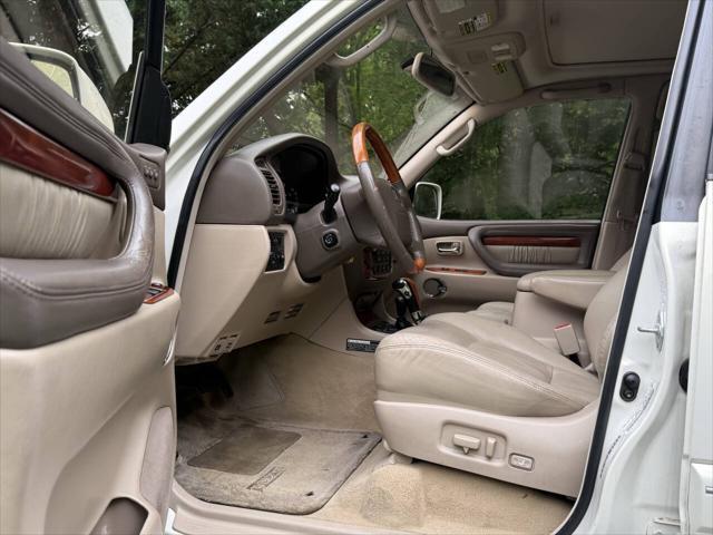 used 2001 Lexus LX 470 car, priced at $17,990