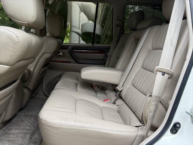 used 2001 Lexus LX 470 car, priced at $17,990