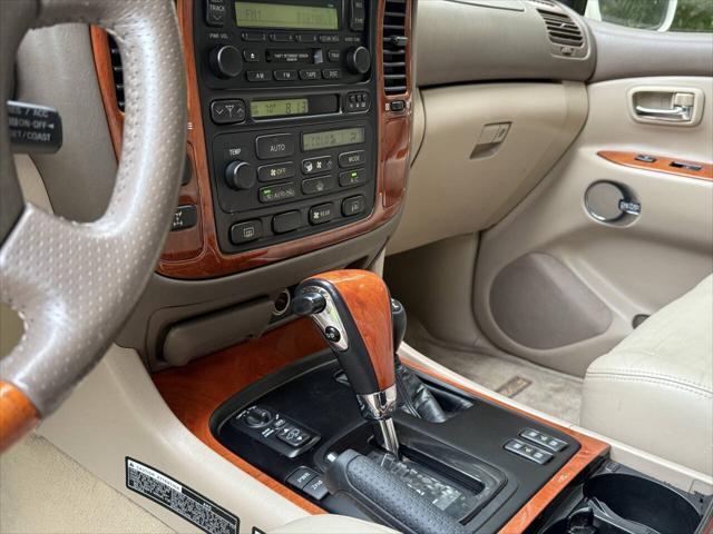 used 2001 Lexus LX 470 car, priced at $17,990