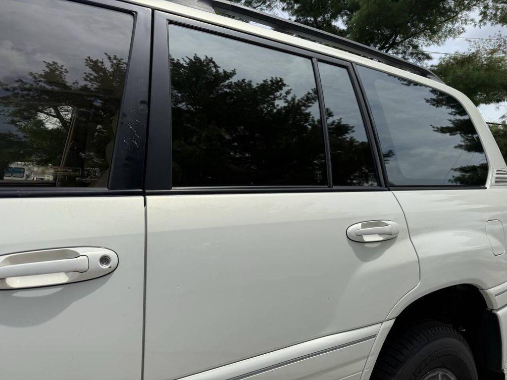 used 2001 Lexus LX 470 car