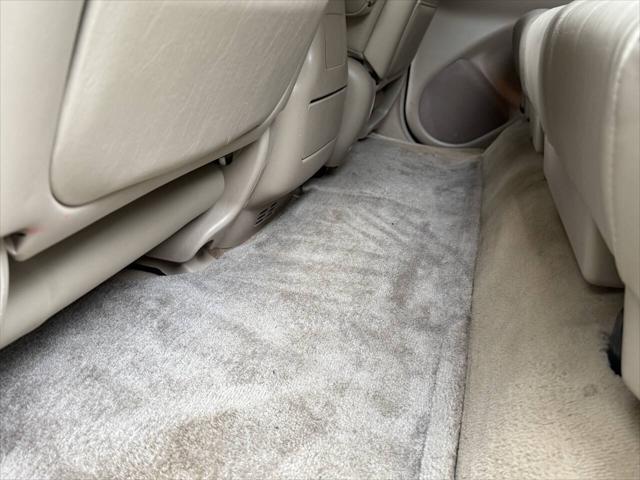 used 2001 Lexus LX 470 car, priced at $17,990