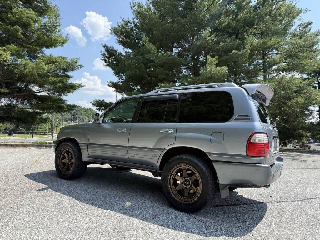 used 2005 Lexus LX 470 car
