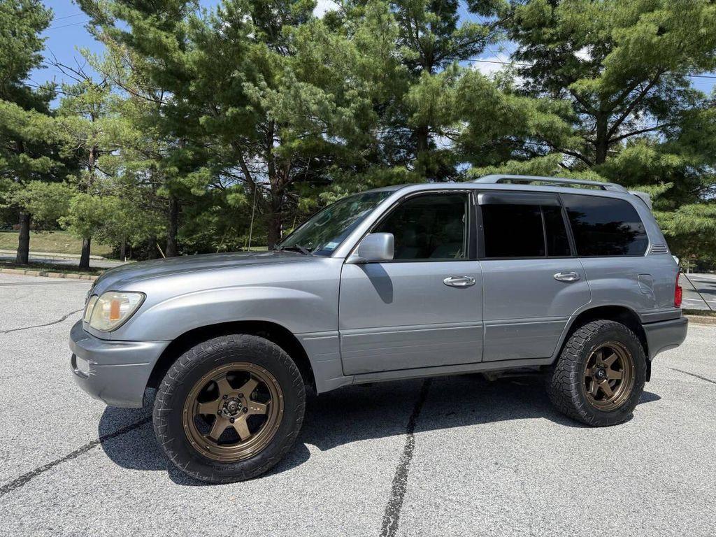 used 2005 Lexus LX 470 car