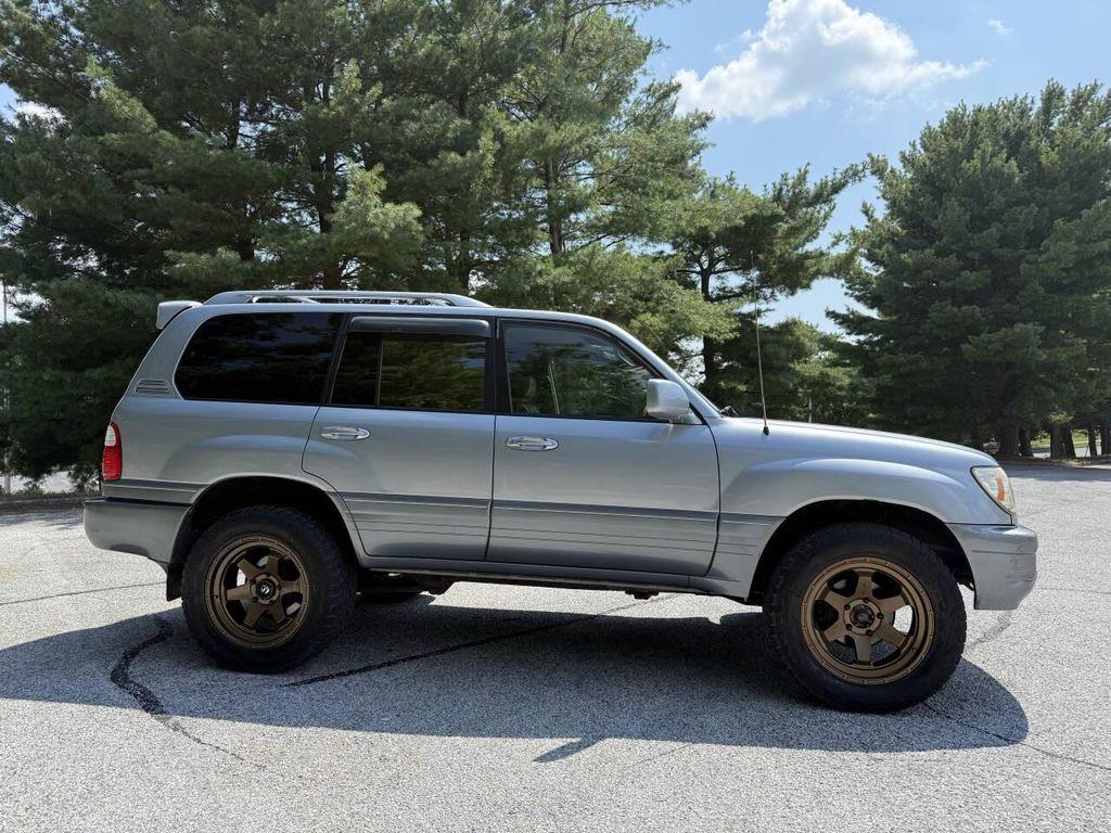 used 2005 Lexus LX 470 car