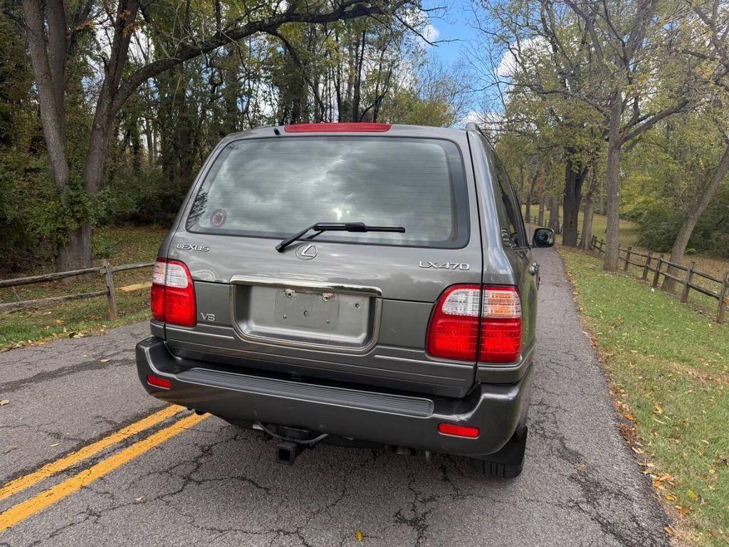 used 2000 Lexus LX 470 car
