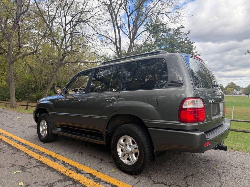 used 2000 Lexus LX 470 car