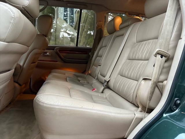 used 2000 Lexus LX 470 car