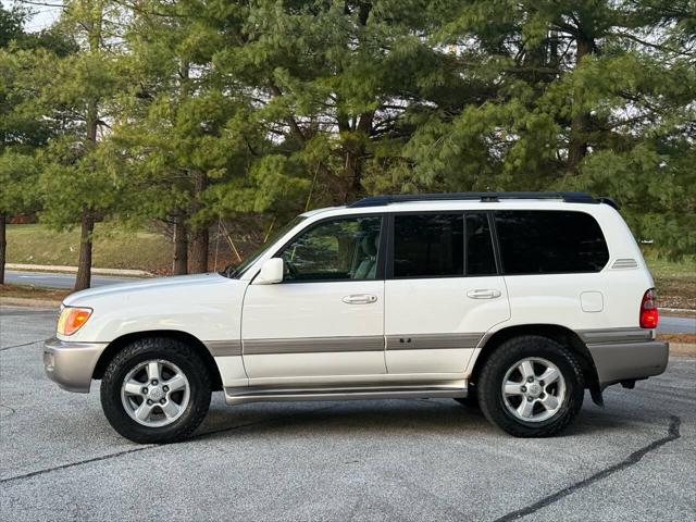 used 2004 Toyota Land Cruiser car