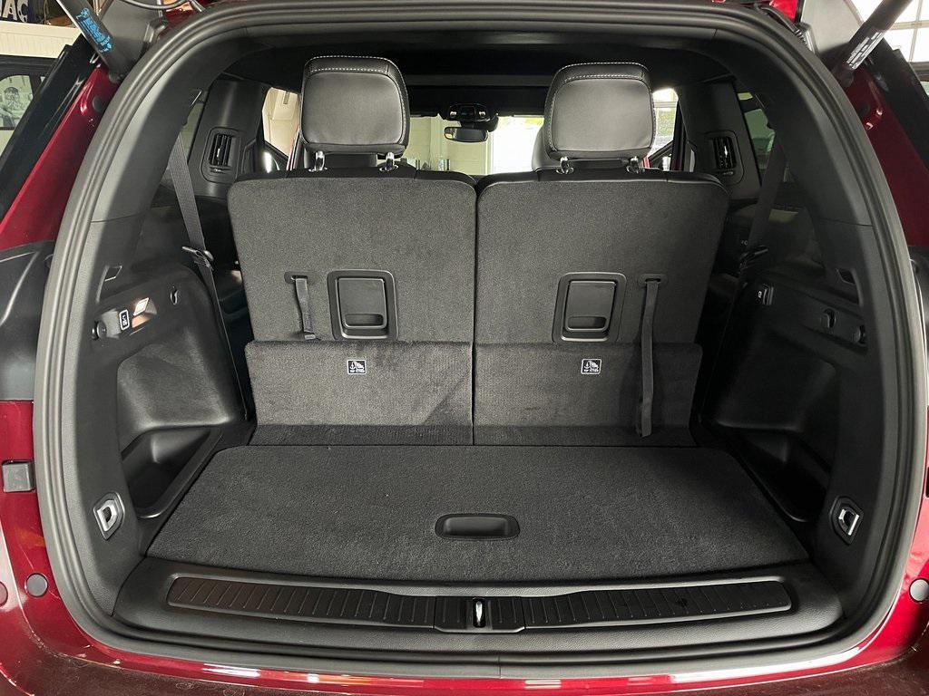 new 2024 Jeep Grand Cherokee L car, priced at $39,887