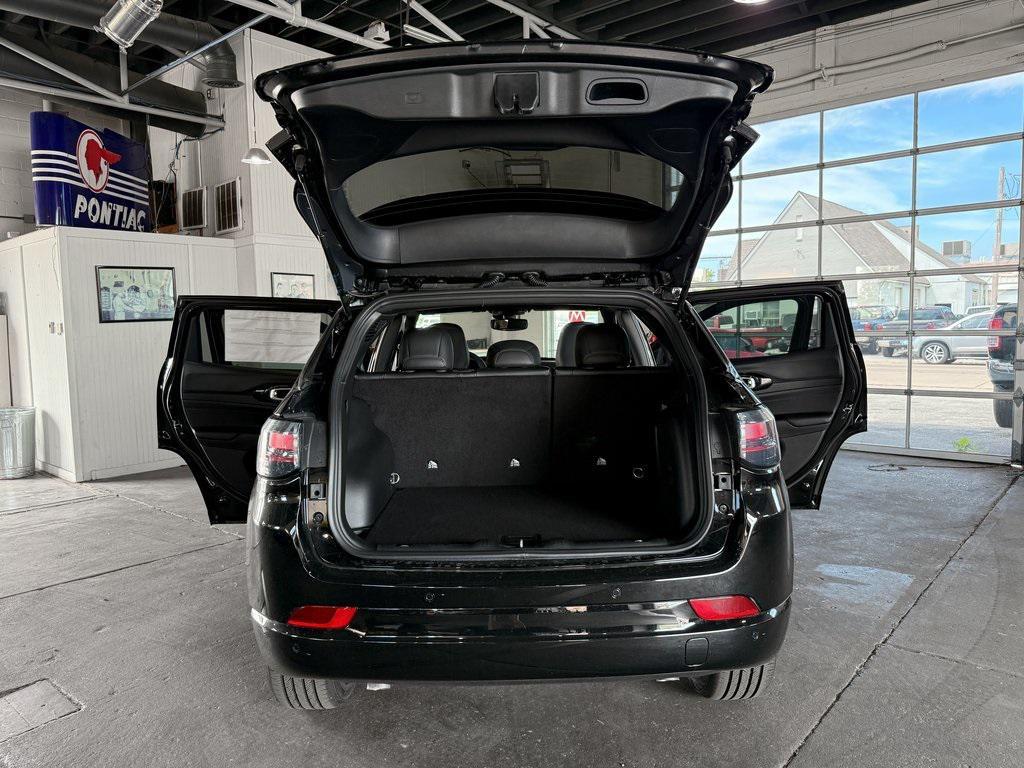 new 2025 Jeep Compass car, priced at $34,888