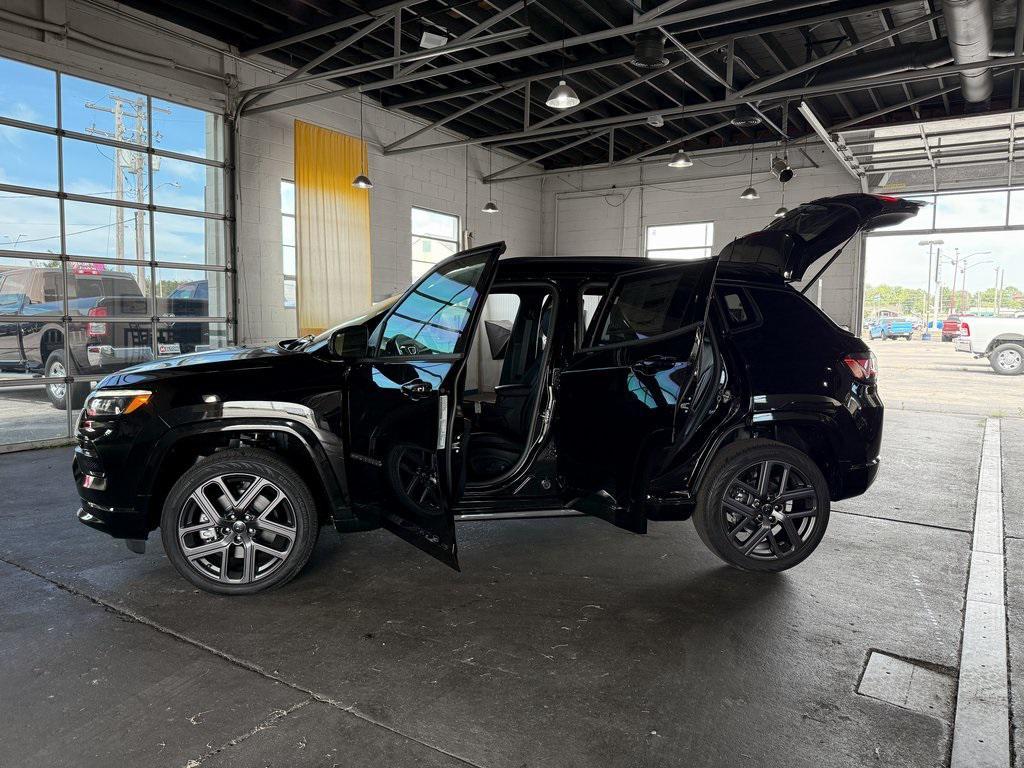 new 2025 Jeep Compass car, priced at $34,888