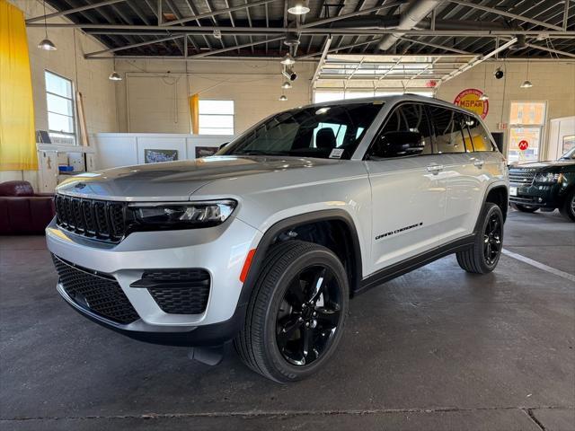 used 2023 Jeep Grand Cherokee car, priced at $35,985