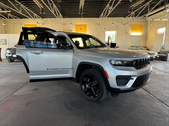 used 2023 Jeep Grand Cherokee car, priced at $35,985