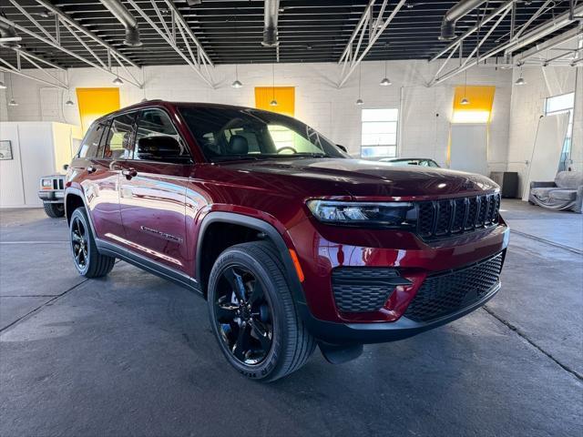 new 2025 Jeep Grand Cherokee car, priced at $40,338