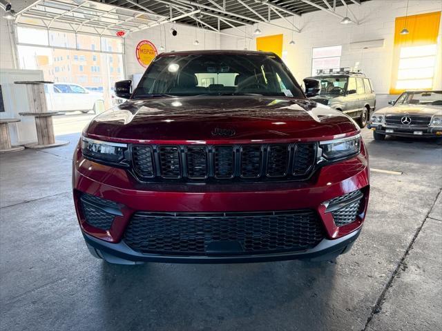 new 2025 Jeep Grand Cherokee car, priced at $40,338