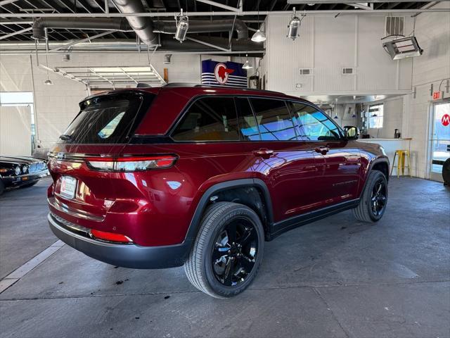 new 2025 Jeep Grand Cherokee car, priced at $40,338