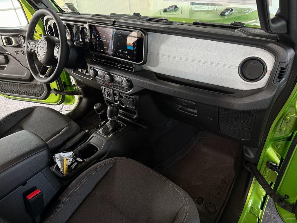 new 2026 Jeep Gladiator car, priced at $47,886