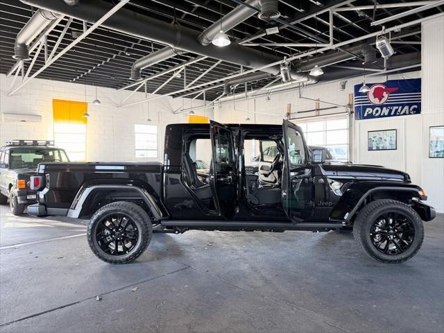 new 2025 Jeep Gladiator car, priced at $39,667