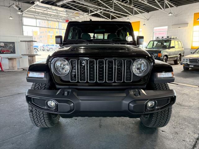 new 2025 Jeep Gladiator car, priced at $39,667