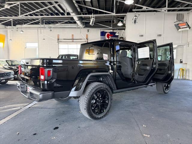 new 2025 Jeep Gladiator car, priced at $39,667