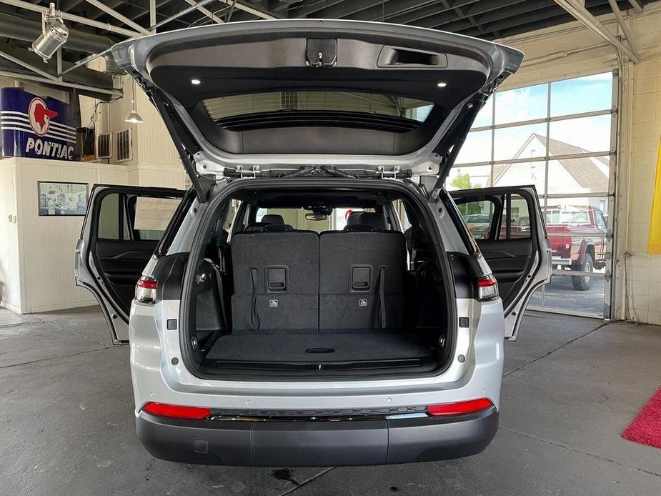 new 2024 Jeep Grand Cherokee L car, priced at $41,778