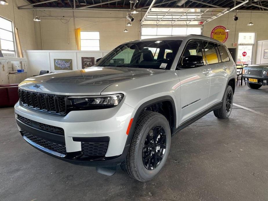 new 2024 Jeep Grand Cherokee L car, priced at $41,778