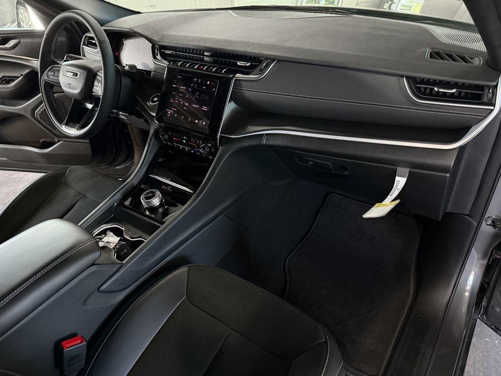 new 2025 Jeep Grand Cherokee L car, priced at $40,778