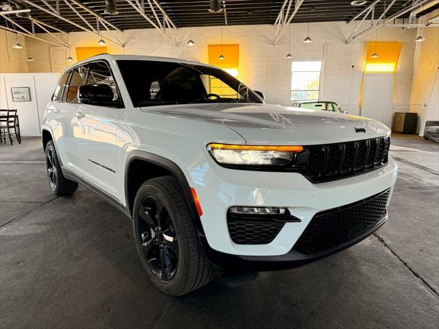 new 2024 Jeep Grand Cherokee car, priced at $43,667